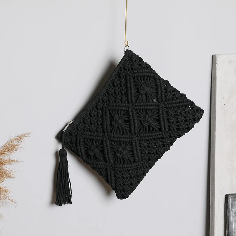 Makramee-Clutch mit Quastendetails Skanto