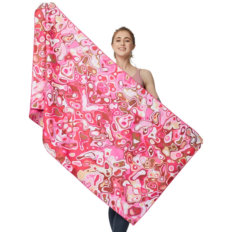 Großes Strandtuch mit buntem Muster Skanto
