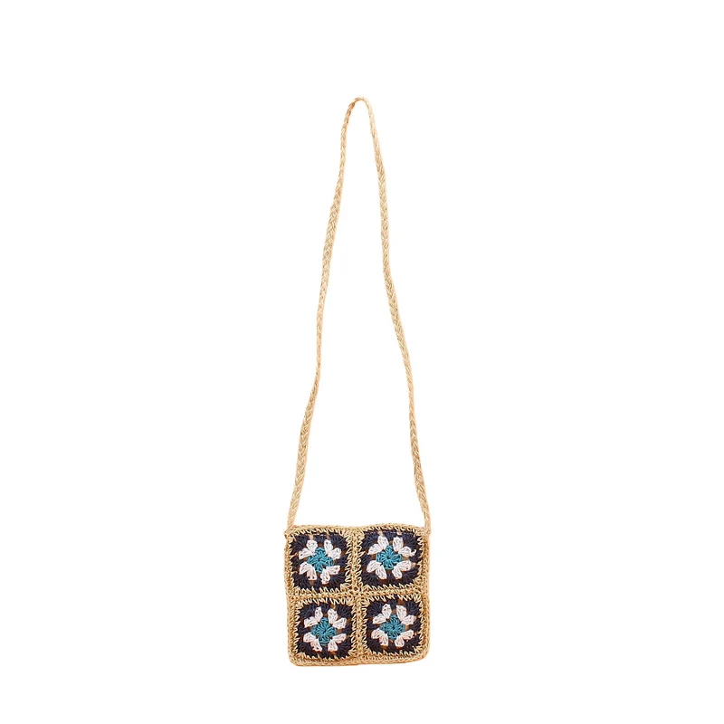 Schultertasche mit handgehäkeltem Blumendesign Skanto