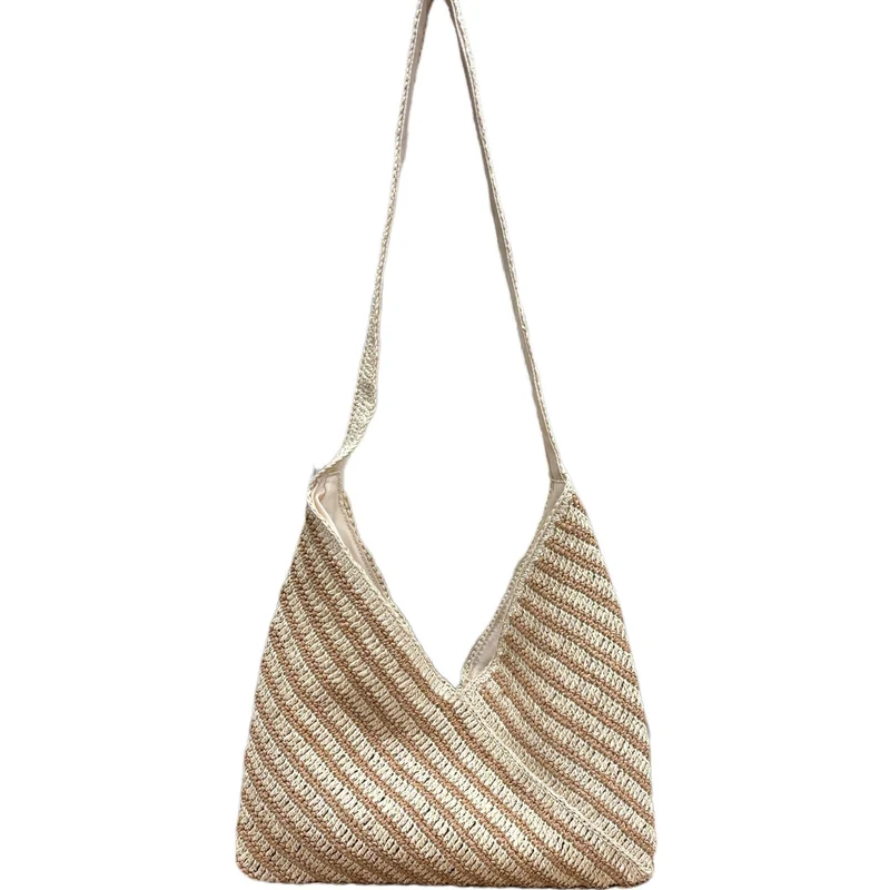 Leichte Strohtasche mit Wellenmuster Skanto