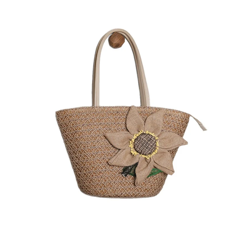 Strohtasche mit romantischem Blumendesign Skanto