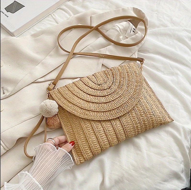 Handtasche aus hochwertigem geflochtenem Raffia mit elegantem Klappenverschluss Skanto