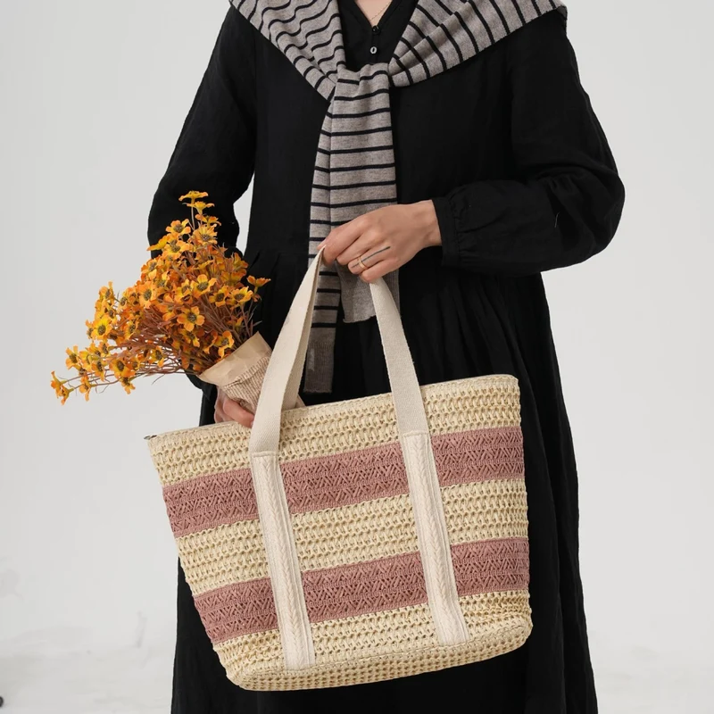 Handgefertigte Strandtasche mit auffälligem Streifendesign Skanto