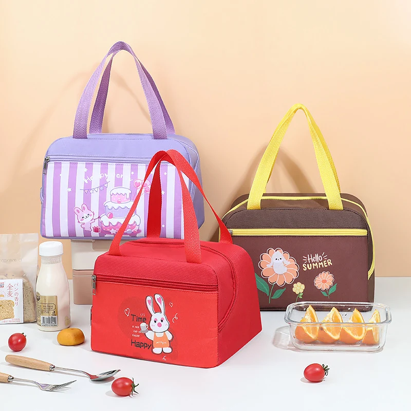 Isolierte Süße Picknicktasche Skanto