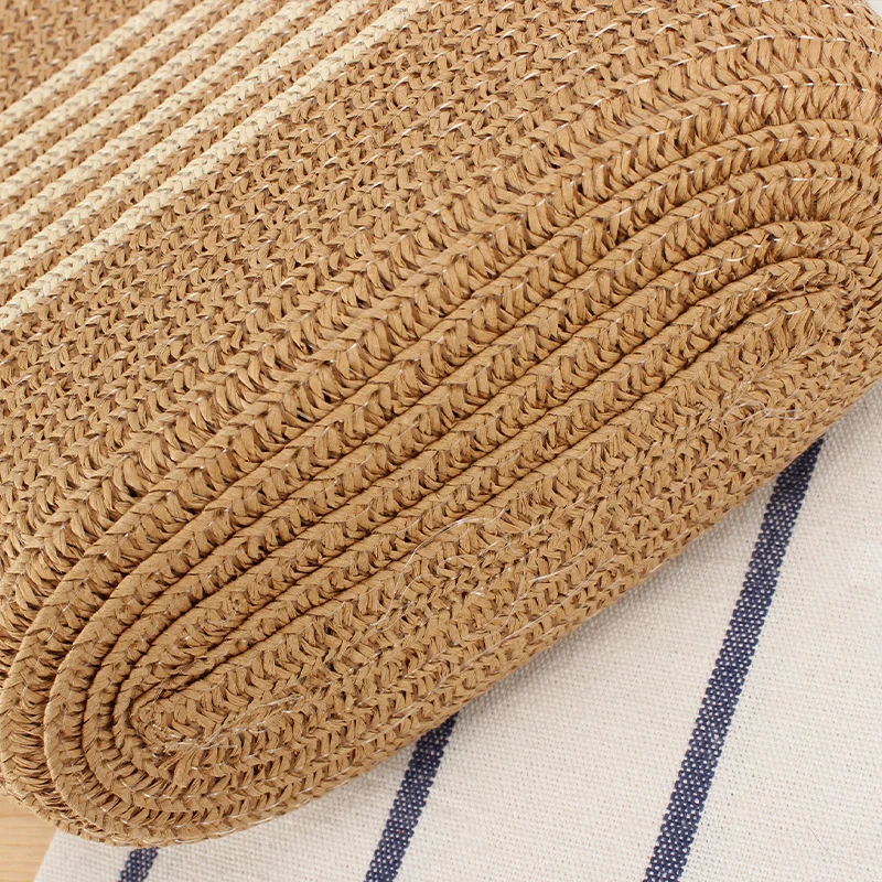 Crossbody-Tasche aus geflochtenem Naturmaterial mit Kontraststreifen Skanto