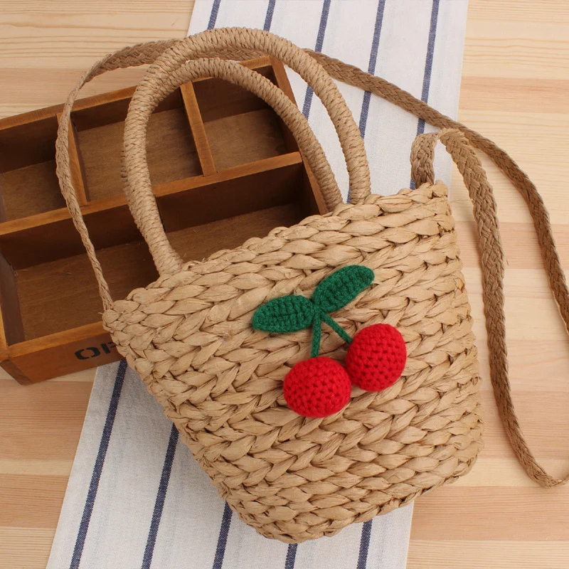 Handtasche mit fruchtigem Häkelmotiv Skanto