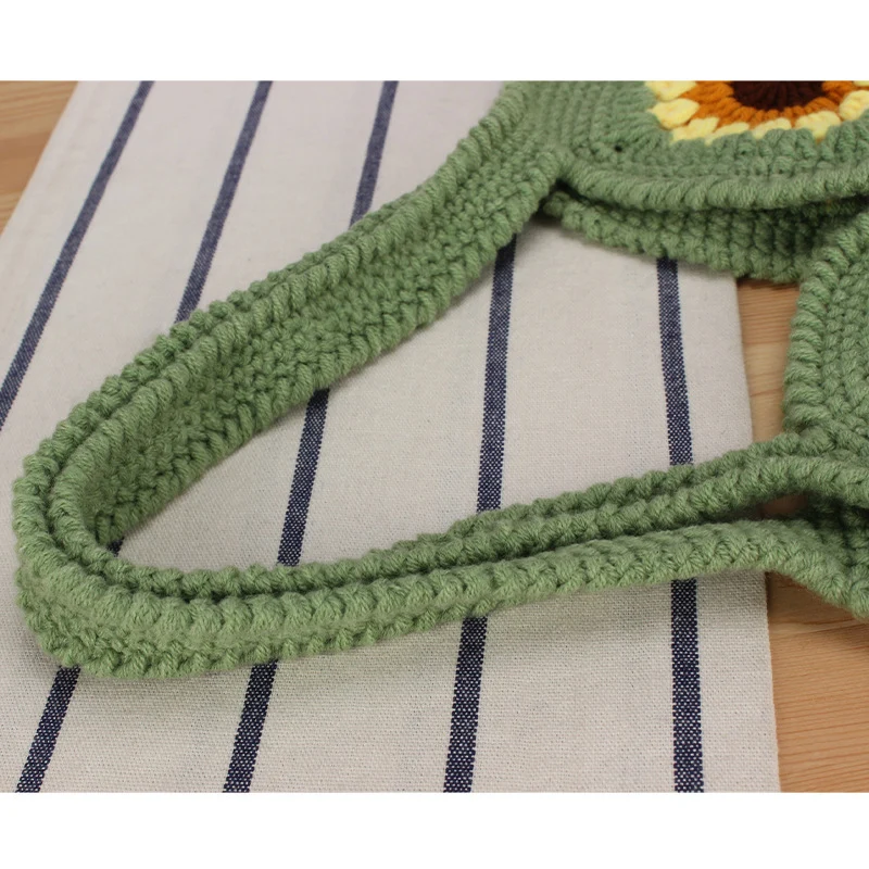 Handtasche mit floralem Häkelmuster Skanto