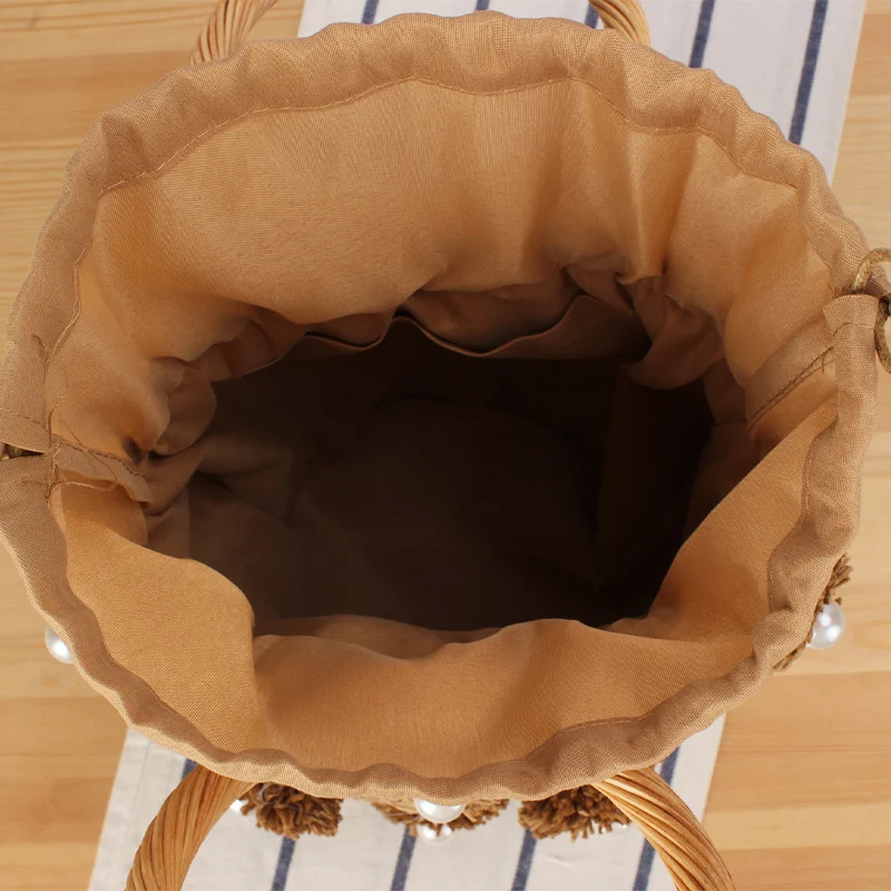 Handtasche mit einzigartigen Perlenverzierungen Skanto