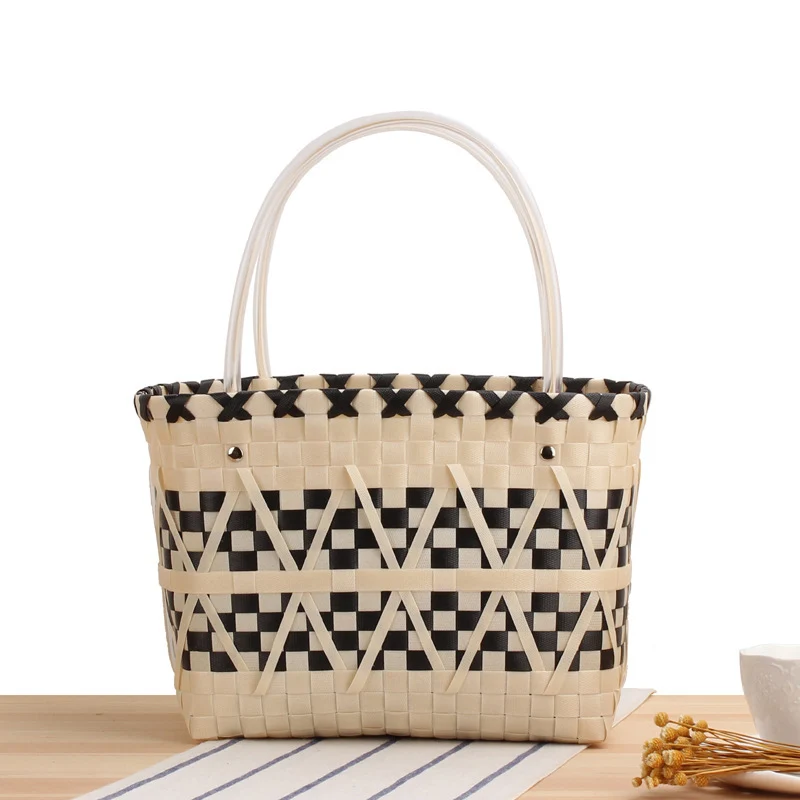 Shopper mit modernem Karomuster und robusten Griffen Skanto