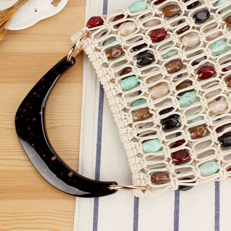 Handtasche mit farbenfrohem Schmuckelement Skanto