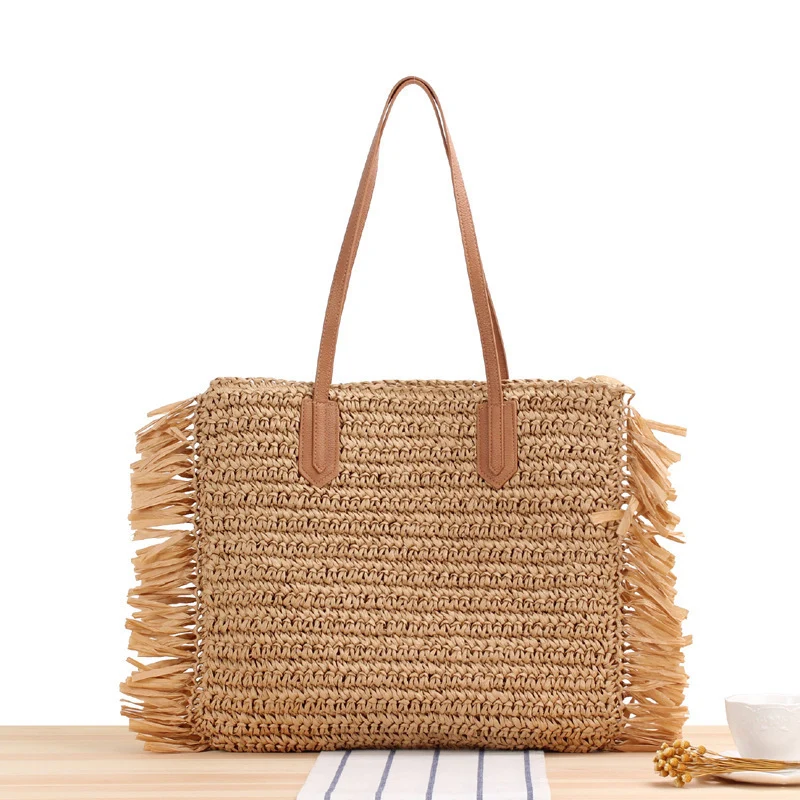 Strandtasche mit Fransen-Design aus Naturgeflecht Skanto