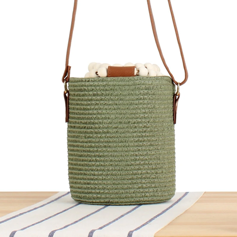 Handtasche aus hochwertigem gewebtem Naturmaterial mit innovativem Verschluss Skanto