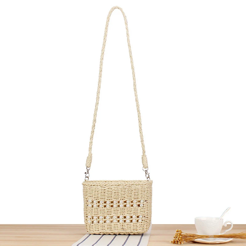 Handtasche aus handgewebtem Naturmaterial mit Perlenverzierung Skanto