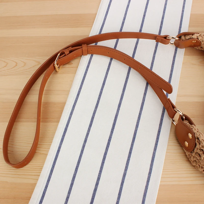 Hobo Bag aus handgewebtem Naturmaterial Skanto