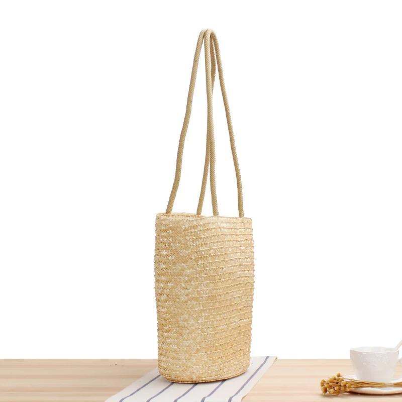 Handgemachte Strohtasche mit langen Griffen Skanto