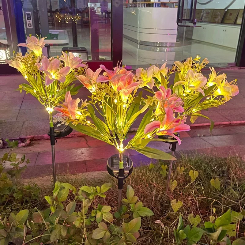 Solarbetriebene künstliche Lilien-Gartensteckerleuchten mit warmer LED-Lichterkette Skanto