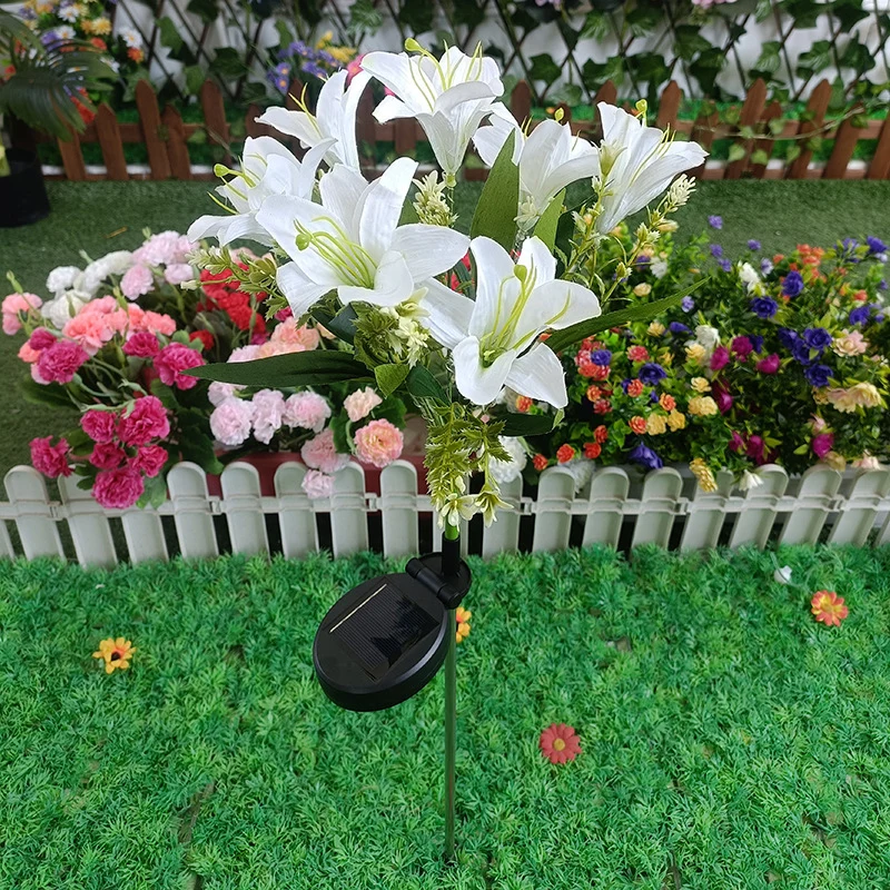 Solarbetriebene künstliche Lilien-Gartensteckerleuchten mit warmer LED-Lichterkette Skanto