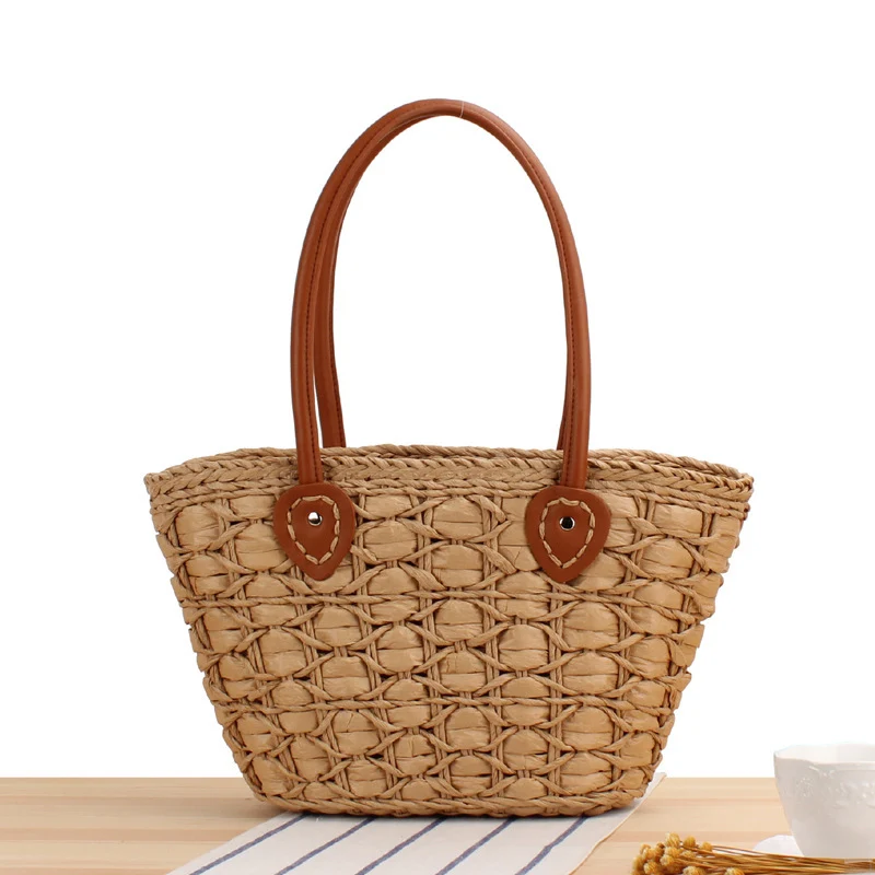 Handgemachte Korbtasche mit eleganten Lederdetails Skanto