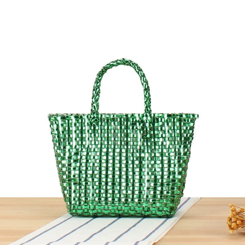 Handtasche aus gewebtem Naturmaterial mit eleganten Akzenten Skanto