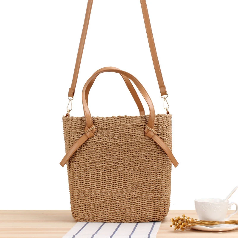 Gewebte Naturmaterial-Handtasche mit abnehmbaren Ledergriffen Skanto