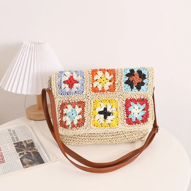 Moderne Umhängetasche mit farbenfrohem Häkelmuster Skanto