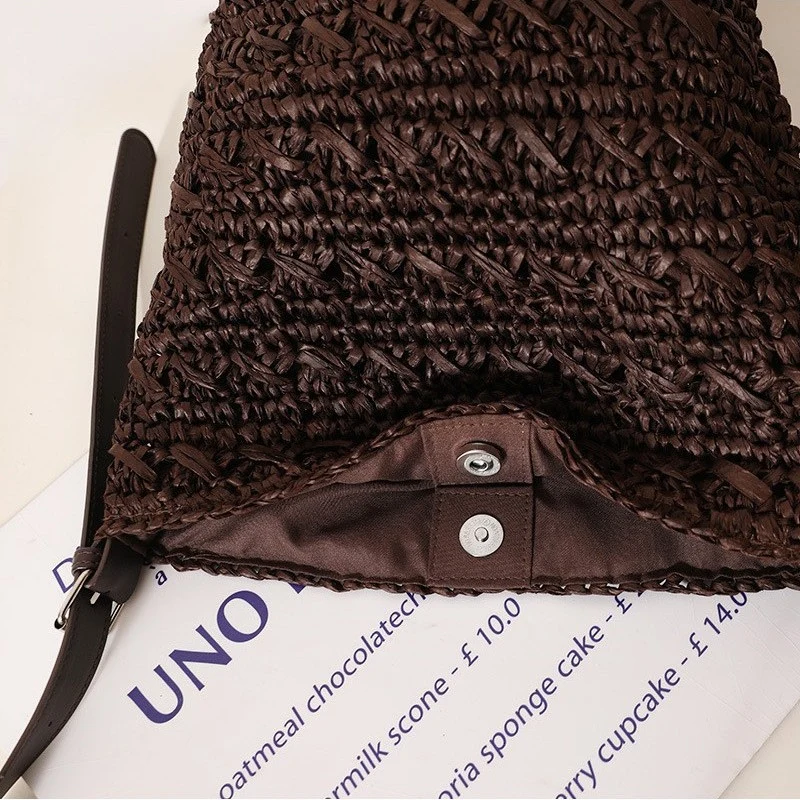 Handgefertigte Umhängetasche aus hochwertigem Naturmaterial Skanto