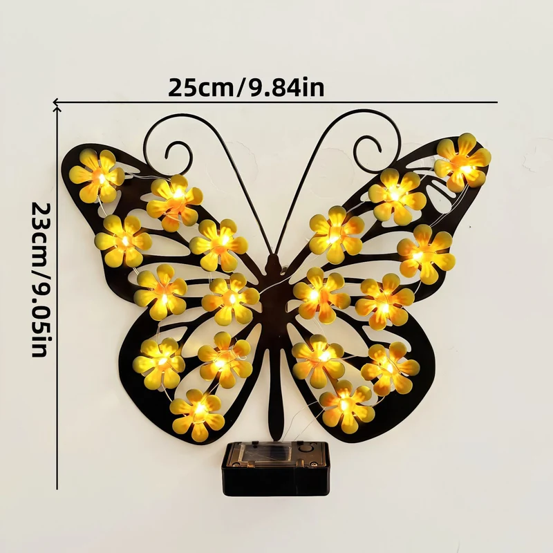 Dekorative LED-Schmetterlings-Wandleuchte mit Blumen-Mikro-LED-Akzenten und batteriebetriebener Steuerung Skanto