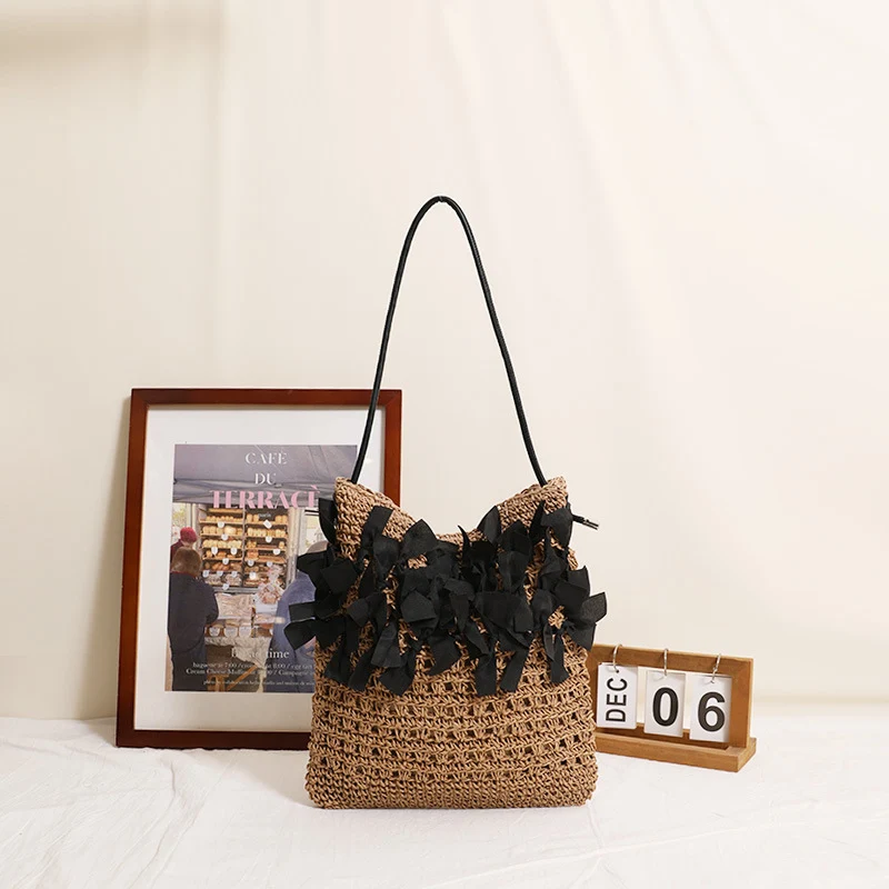 Handgemachte Strandtasche mit dekorativen Schleifen Skanto