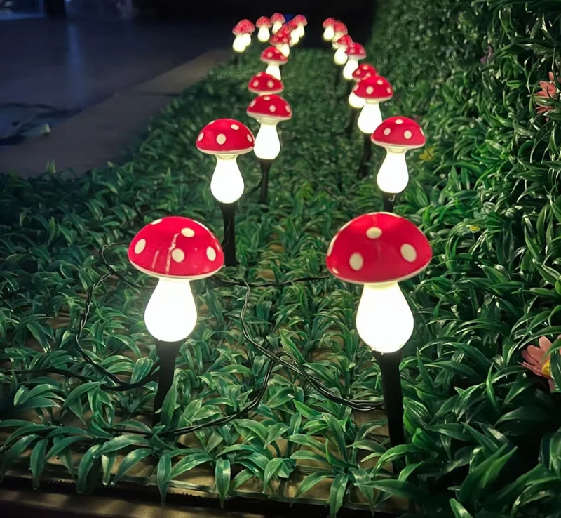 Bezaubernde Pilz-Wegeleuchten mit Keramik-Stil-Kappen und warmer LED-Beleuchtung Skanto