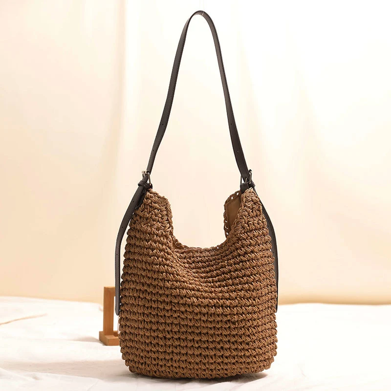 Leichte Handtasche mit breitem Schultergurt Skanto