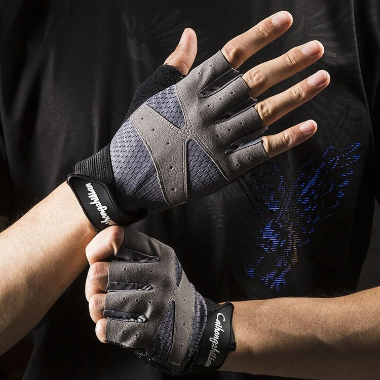 Trainingshandschuhe für Damen mit rutschfester Handfläche und atmungsaktivem Mesh Skanto