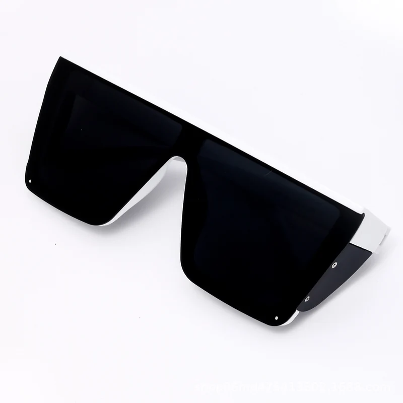 Unisex Oversize-Sonnenbrille Skanto