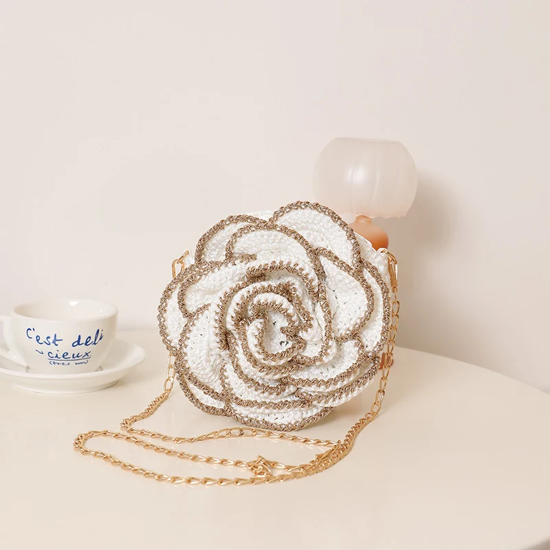 Umhängetasche im romantischen Rosendesign Skanto