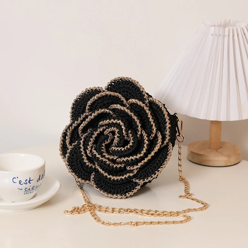 Umhängetasche im romantischen Rosendesign Skanto