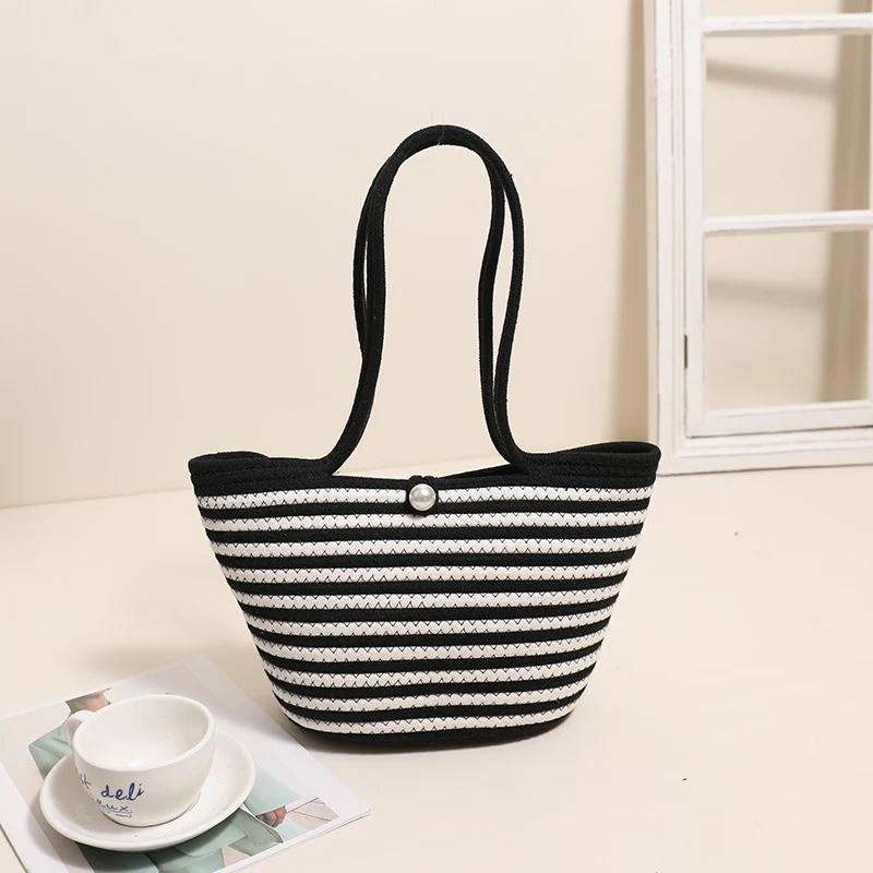 Trendige Handtasche mit stylischen Streifen Skanto