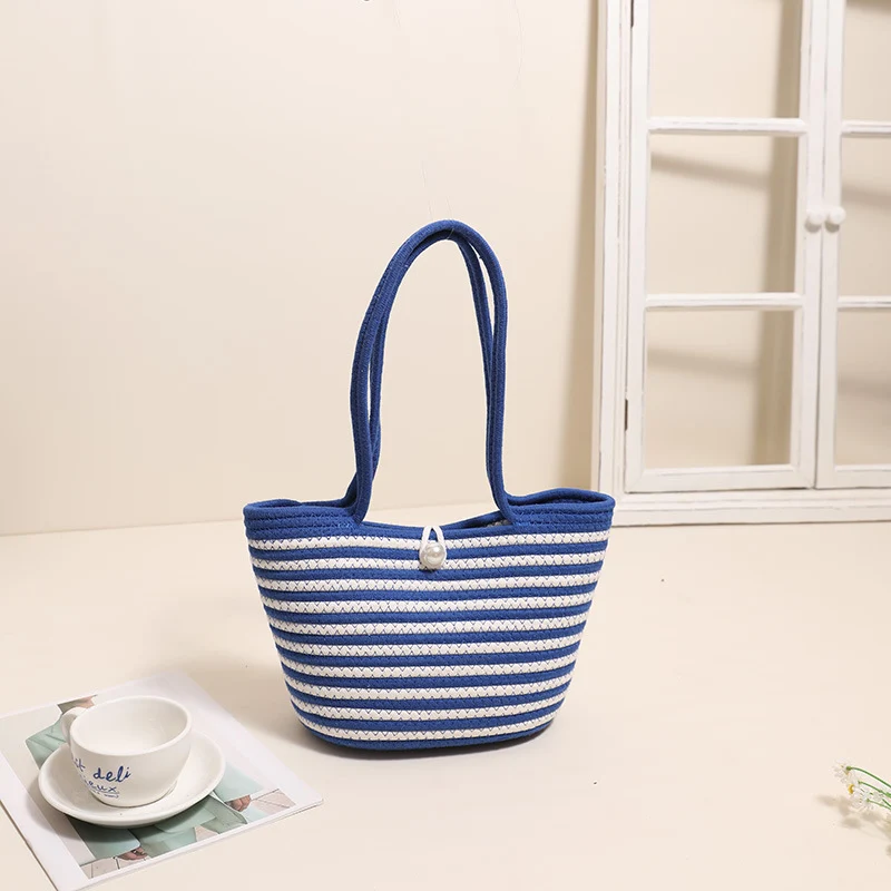 Trendige Handtasche mit stylischen Streifen Skanto