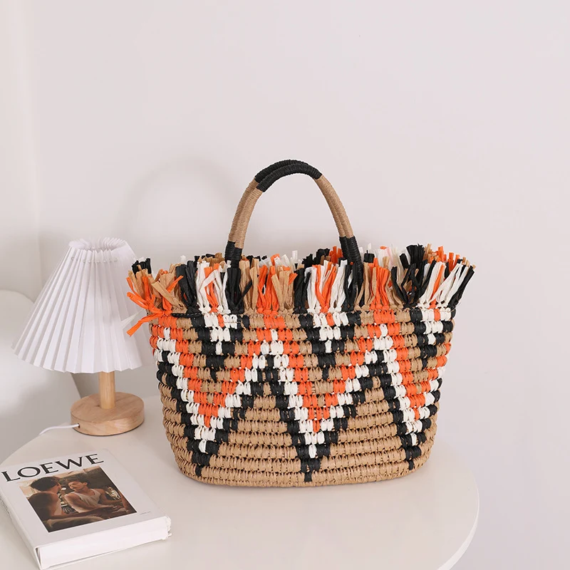 Stilvolle Korbtasche mit auffälligem Muster Skanto
