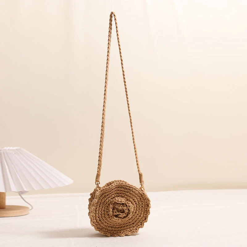 Handgehäkelte Crossover-Tasche mit floralen Details Skanto
