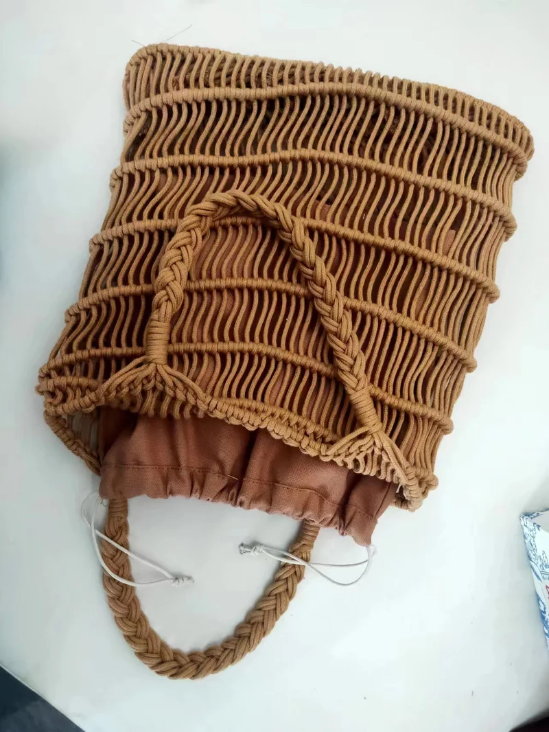 Handgemachte Korbtasche mit geflochtenem Design Skanto