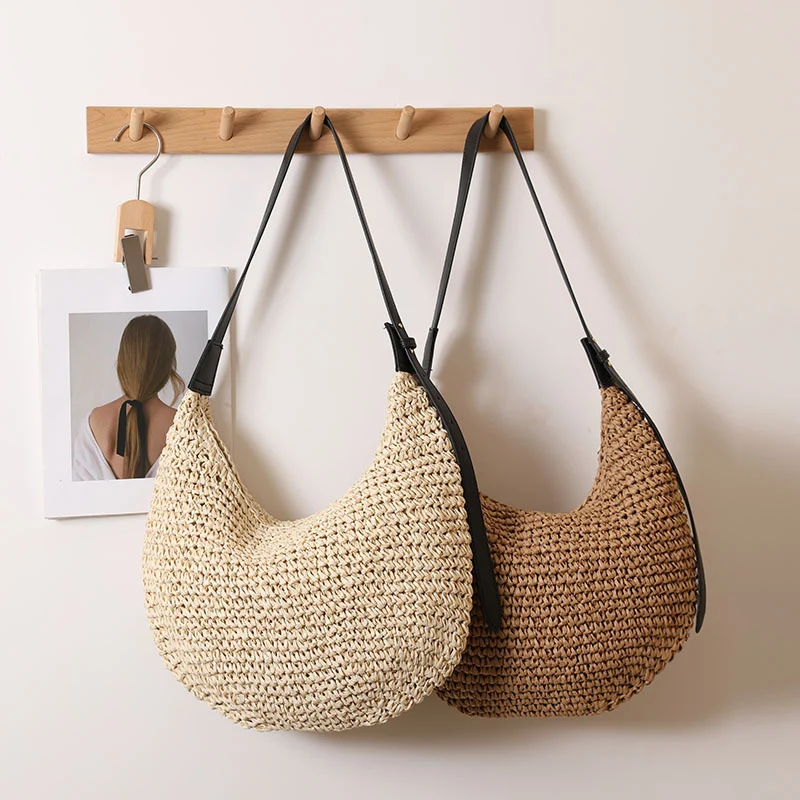 Handgemachte Hobo Bag aus Naturraffia Skanto