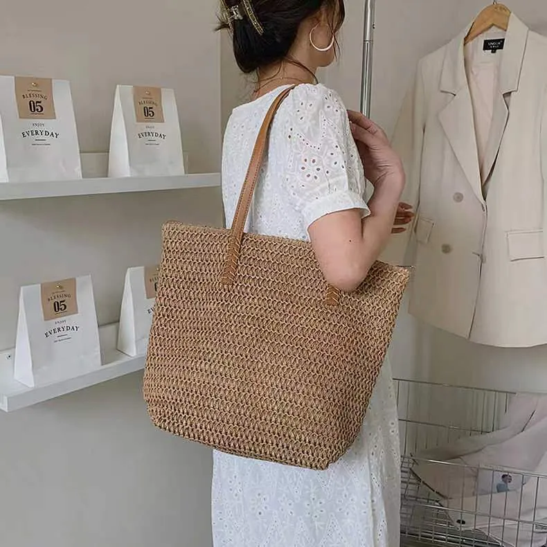 Elegante Strohtasche mit hochwertigem Ledergriff Skanto
