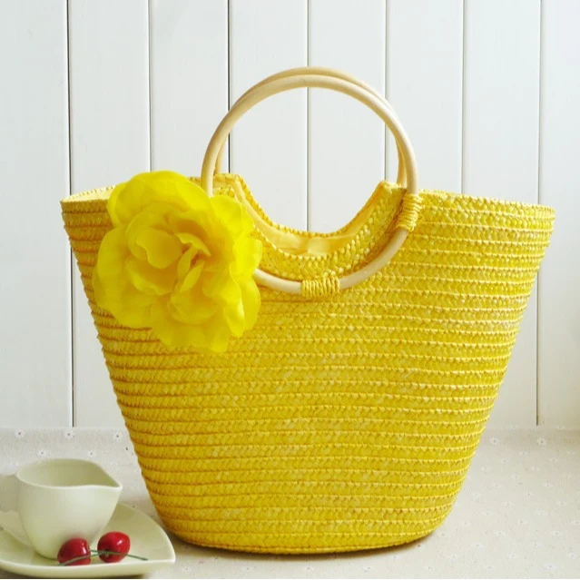 Elegante Strohtasche mit floralen Akzenten Skanto