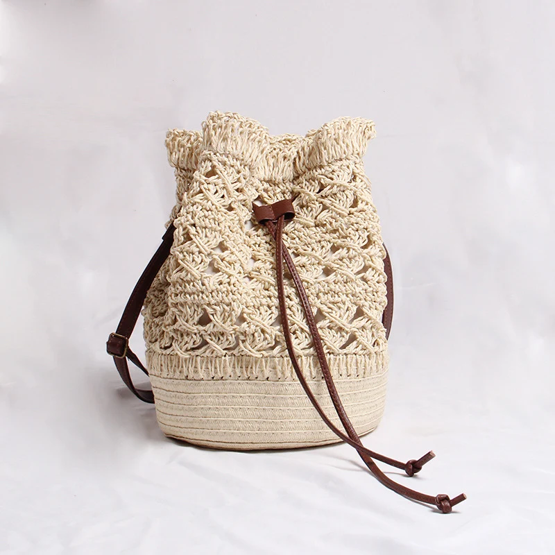 Handgefertigte Basttasche mit Lederakzenten Skanto