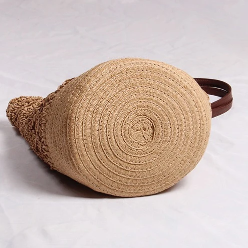 Handgefertigte Basttasche mit Lederakzenten Skanto