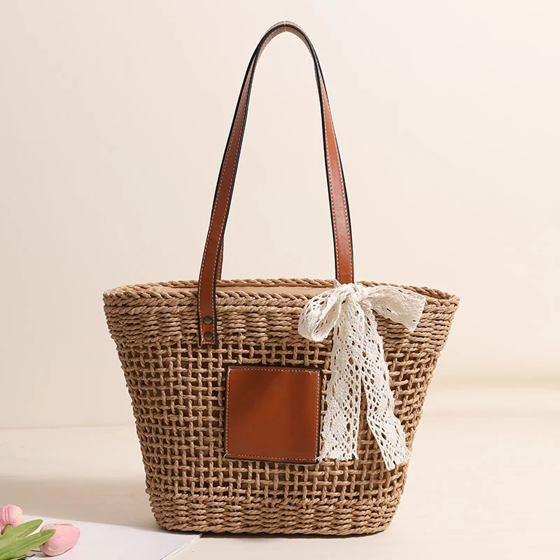 Handgemachte Strohtasche mit eleganten Lederakzenten Skanto
