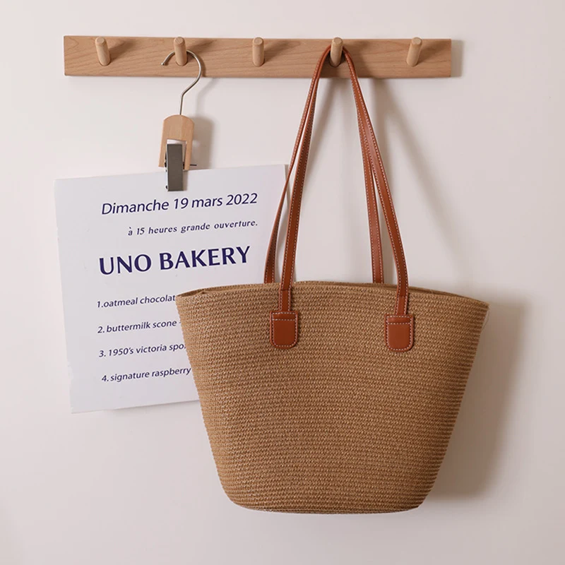 Elegante geflochtene Umhängetasche mit Streifendesign Skanto