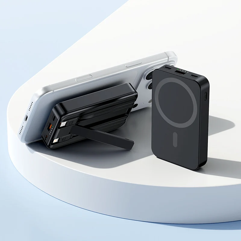 Tragbare Powerbank mit Magnetfunktion und integriertem Ständer Skanto