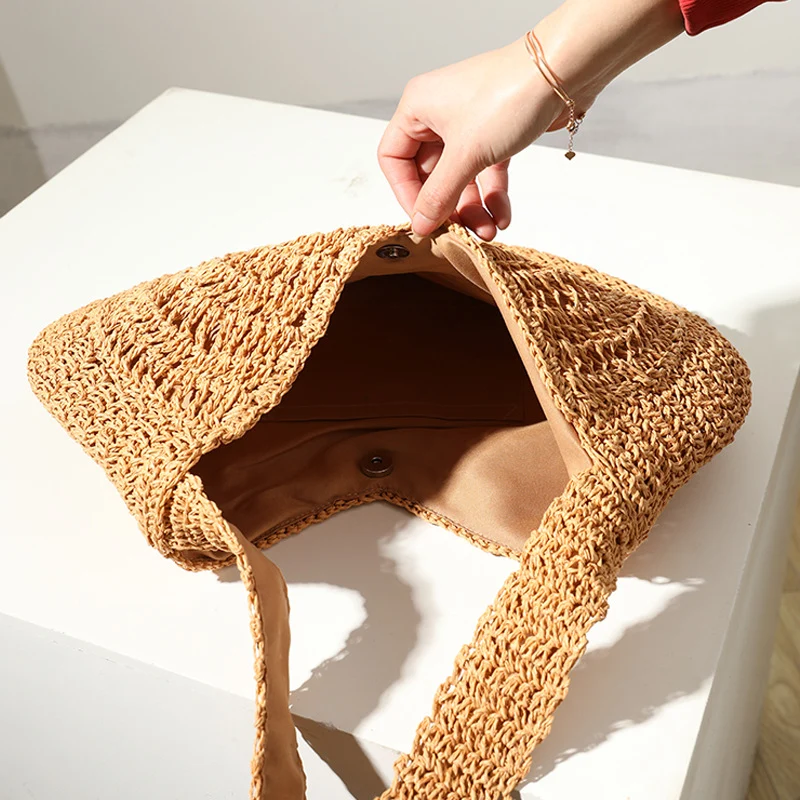 Gehäkelte Strandtasche im künstlerischen Spiraldesign Skanto