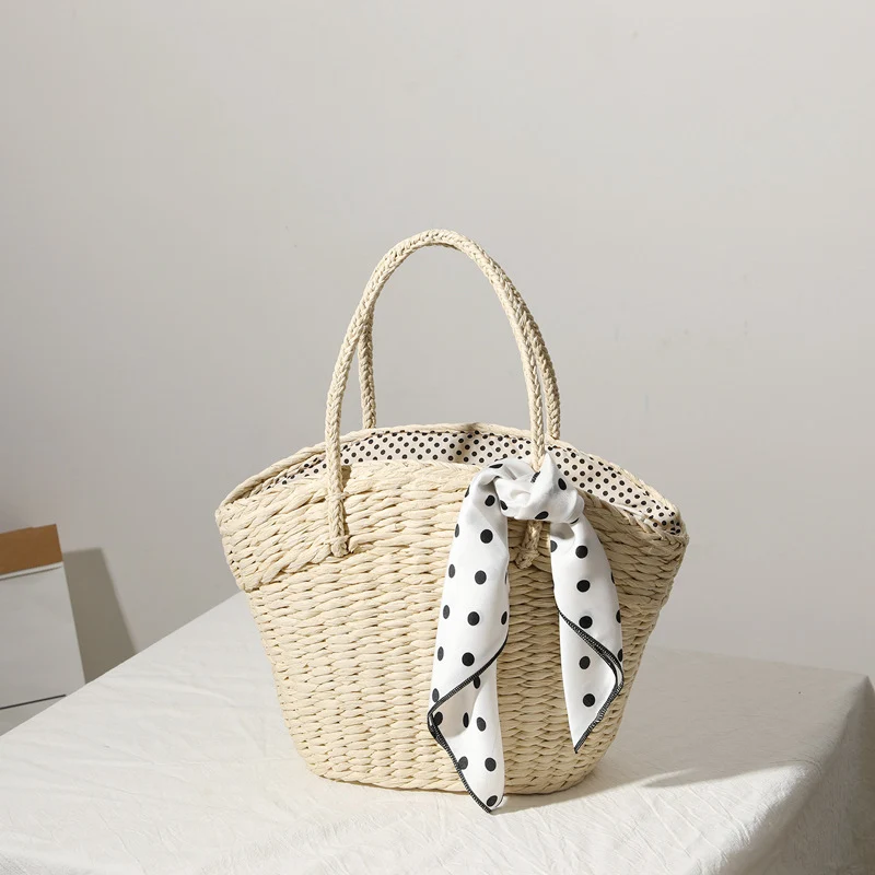 Geflochtene Strandtasche mit gepunkteter Innentasche Skanto