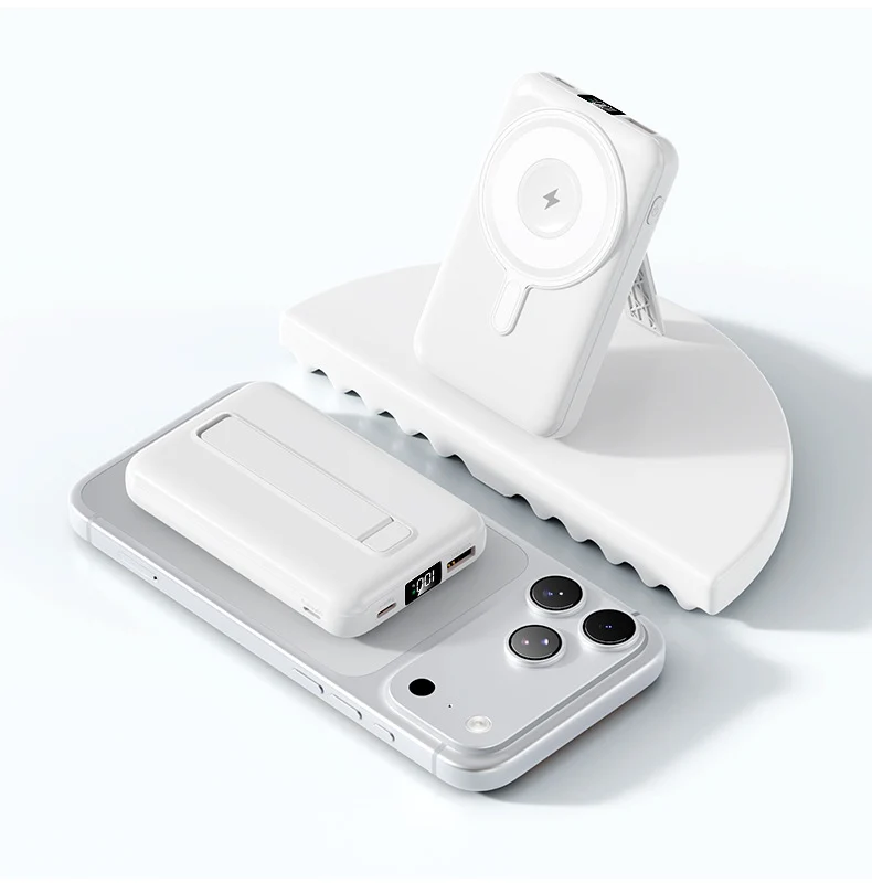 Kompakte magnetische Powerbank mit Standfunktion Skanto